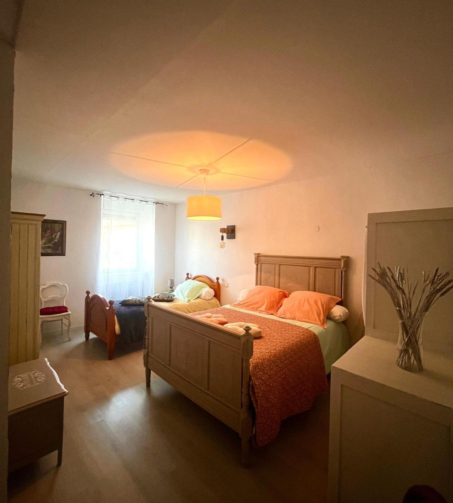 Meuble 3 Etoiles Dans Un Petit Village Du Gers Villecomtal-Sur-Arros Exterior photo